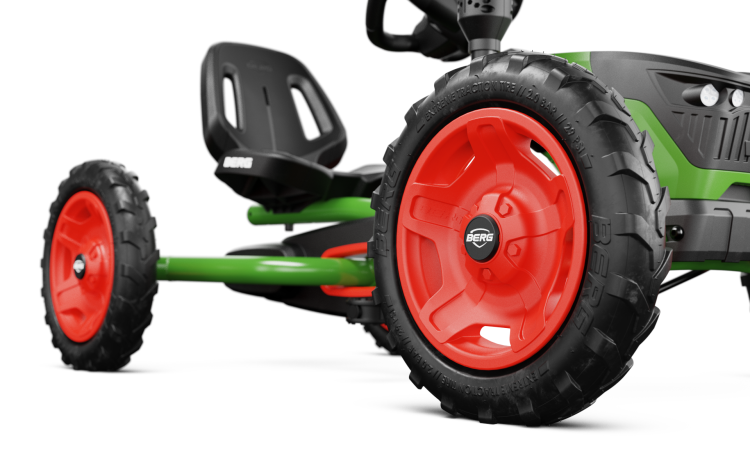 24.21.54.02_8715839100426_BERG_Buddy_Fendt (10).png