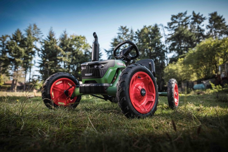 24.21.54.02_8715839100426_BERG_Buddy_Fendt (5).jpg