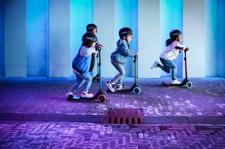 24.77.07.00_8715839090598_BERG Nexo Foldable Lights Mint_Mood Image_6.jpg