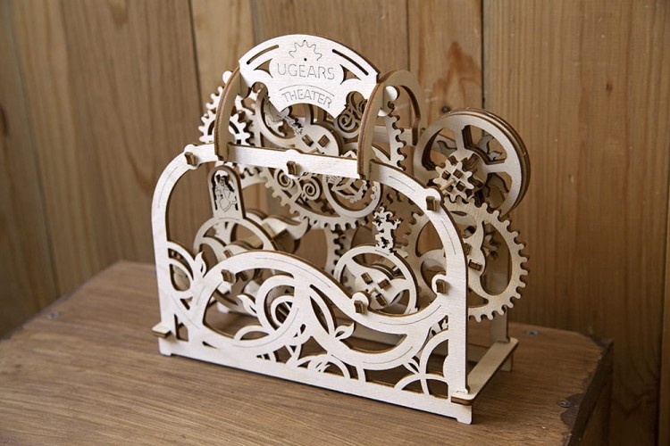 Model Theater Ugears 7.jpg