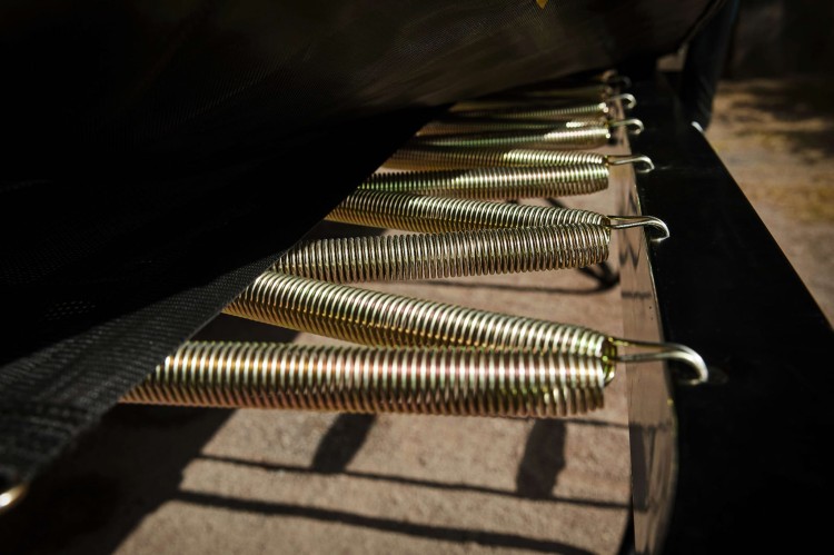 32.55.95.30_8715839086294_BERG SPORTS Ultim Pro Bouncer Regular 500 + Safety Net XL_Mood Image_41.jpg