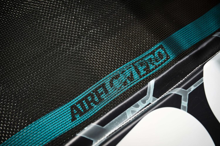 32.55.95.30_8715839086294_BERG SPORTS Ultim Pro Bouncer Regular 500 + Safety Net XL_Mood Image_34.jpg