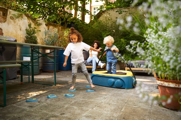 36.15.10.00_8715839069853_BERG Hoppaa_Mood Image_4.jpg