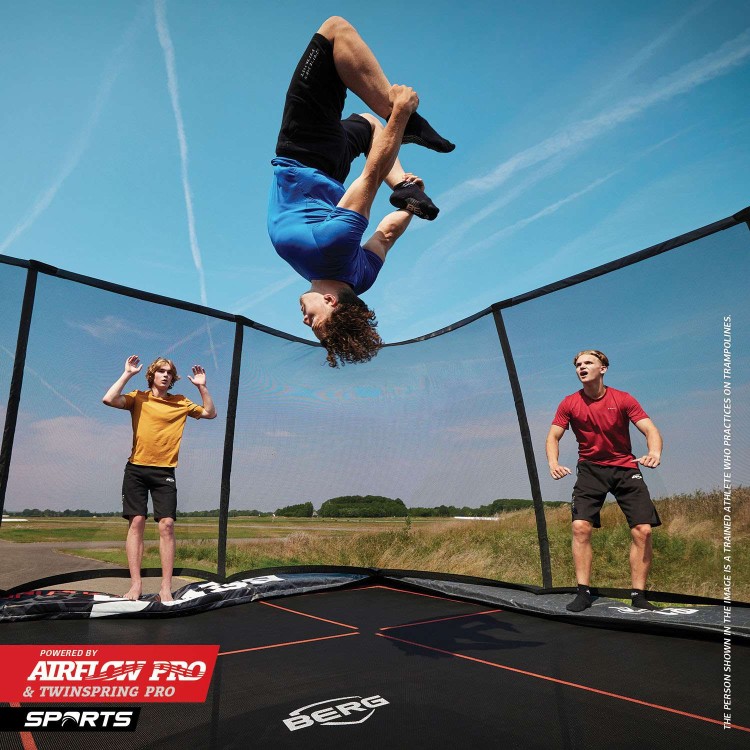 32.55.96.30_8715839090802_BERG SPORTS Ultim Pro Bouncer Regular 5x5 + Safety Net XL_Ecomkit_EN_7.jpeg