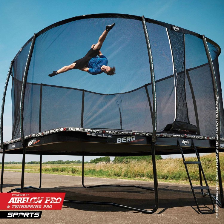32.55.96.30_8715839090802_BERG SPORTS Ultim Pro Bouncer Regular 5x5 + Safety Net XL_Ecomkit_EN_8.jpeg