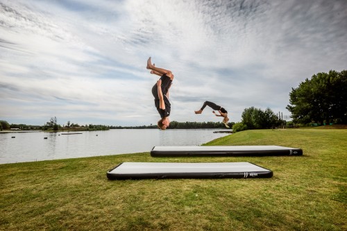 36.01.14.01_8715839103489_BERG AirTrack Home 300_Mood Image_8.jpg