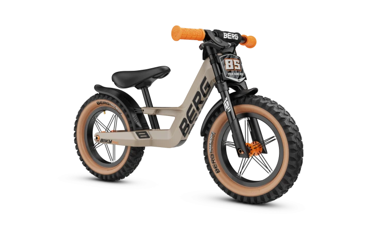 24.74.77.00_8715839103373_BERG Biky Trail Sand Handbrake_PI1.png