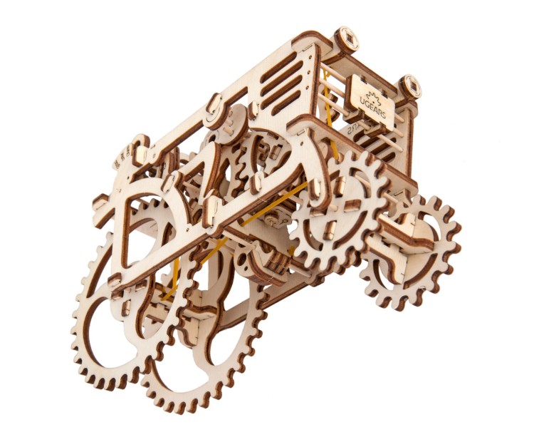 Model Tractor Ugears 7.jpg
