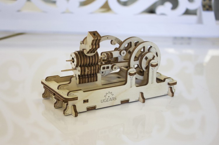 Model Engine Ugears 9.jpg