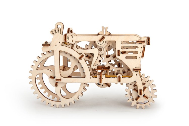 Model Tractor Ugears 5.jpg