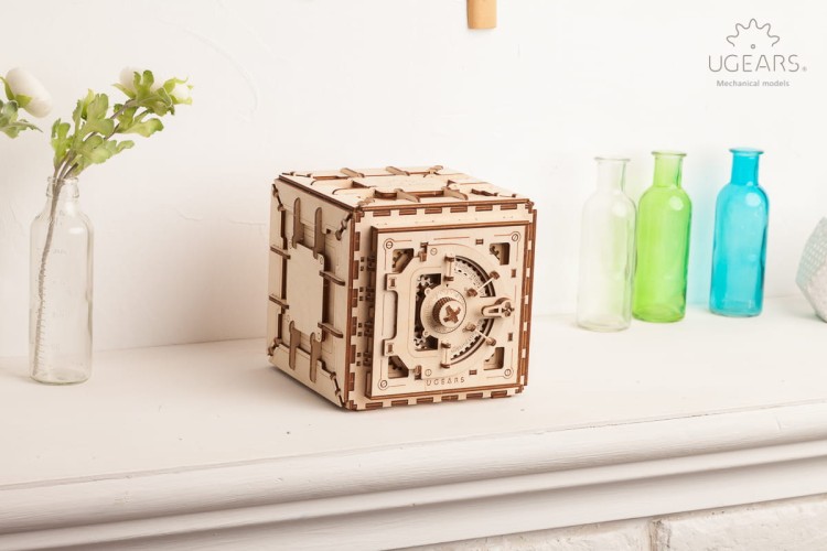 Ugears Safe 8296.jpg