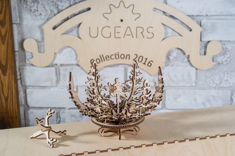 Ugears Mechanical Flower 01.jpg