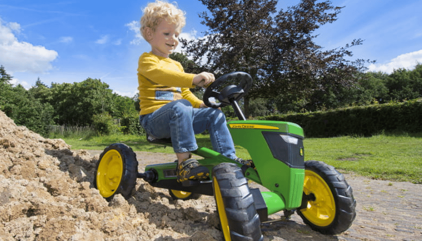 Dziecko na gokarcie Berg Buzzy John Deere